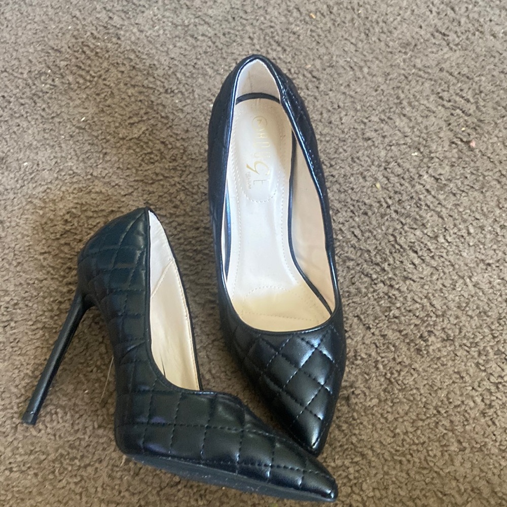 Quilted black heels size 7